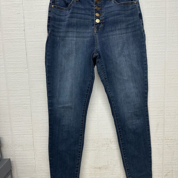 Altar'd State Denim - Altar'd State High Rise Blue Jeans